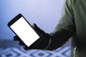 جرم انتشار عکس و فیلم خصوصی و تهدید به آن